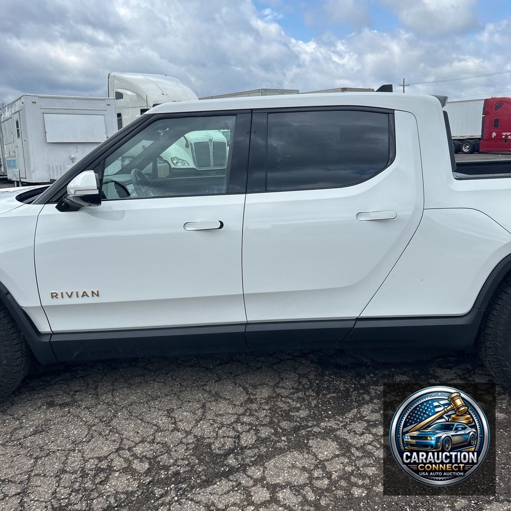 2022 Rivian R1T Adventure