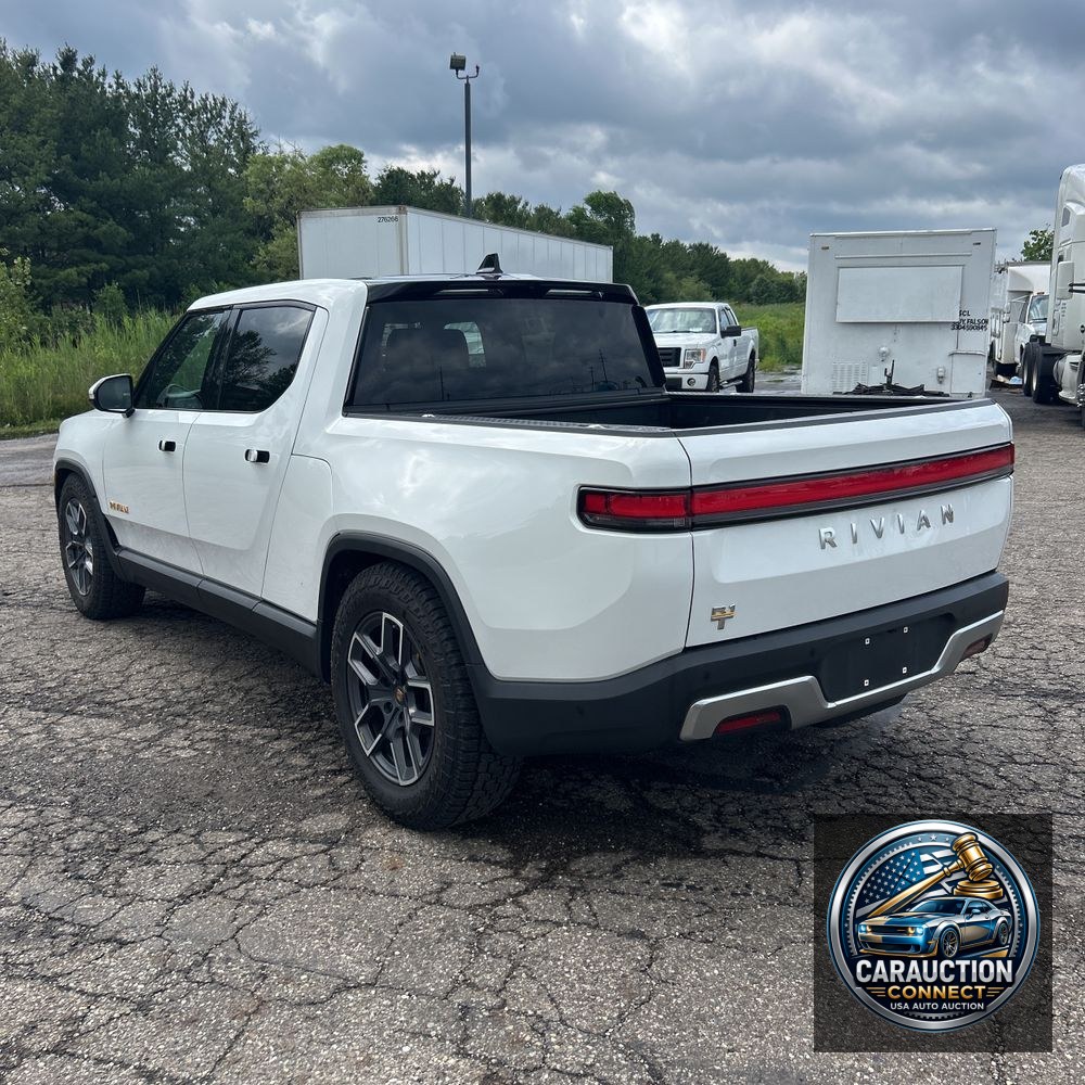2022 Rivian R1T Adventure