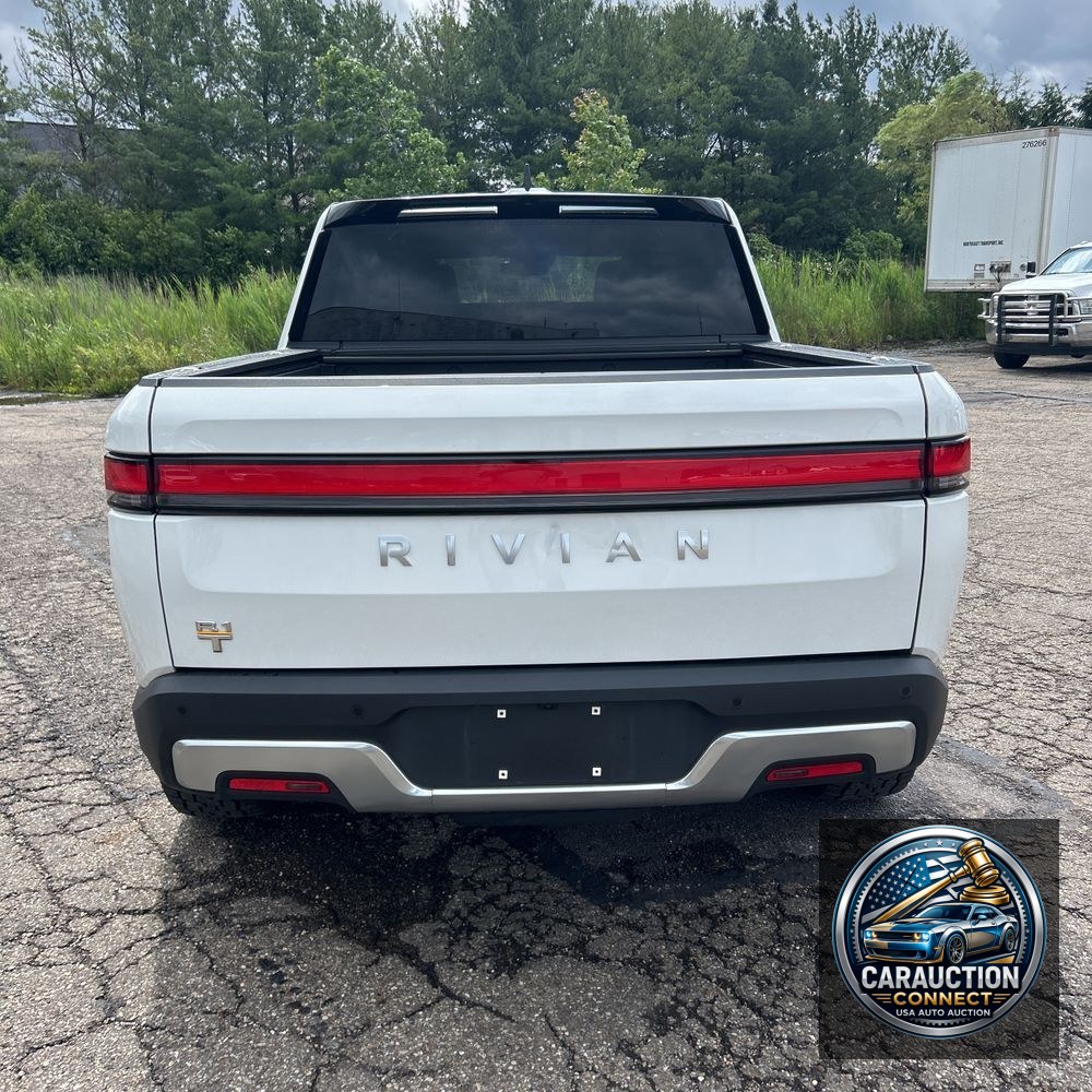 2022 Rivian R1T Adventure