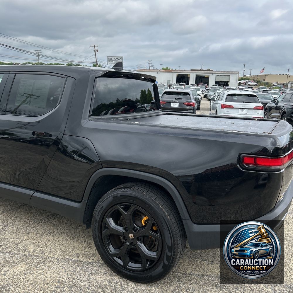 2022 Rivian R1T Adventure