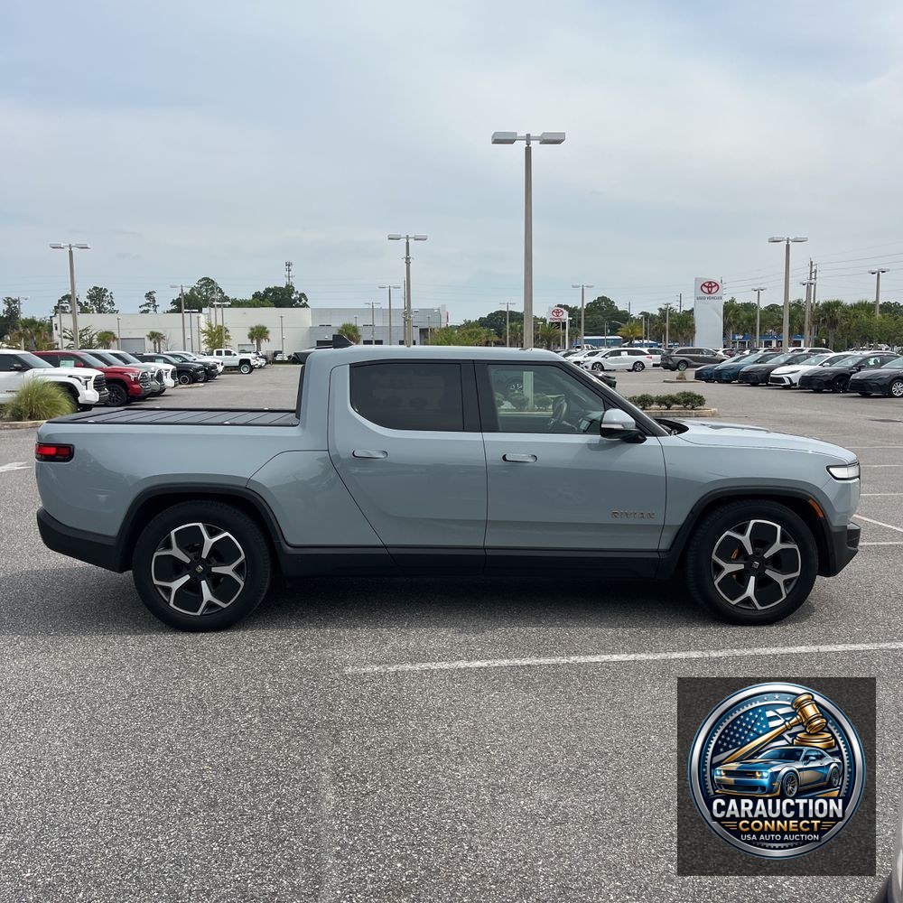 2022 Rivian R1T Adventure