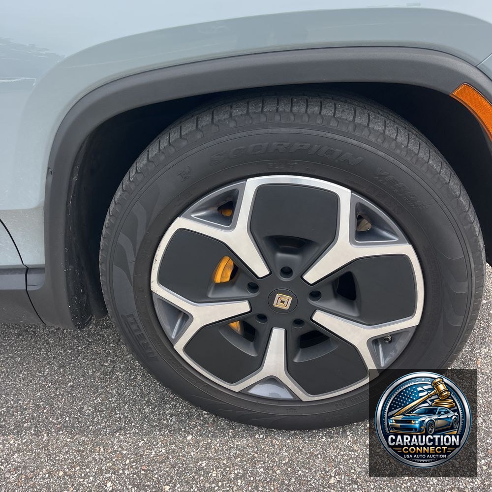 2022 Rivian R1T Adventure