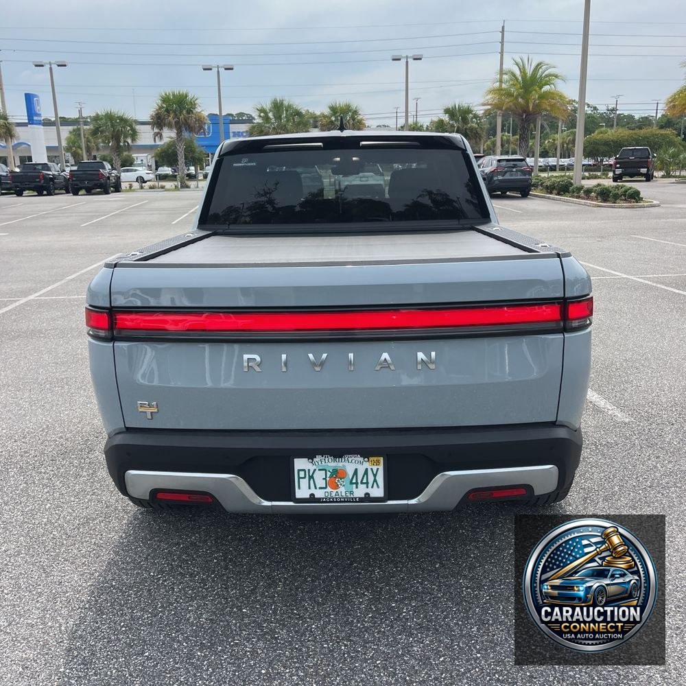2022 Rivian R1T Adventure