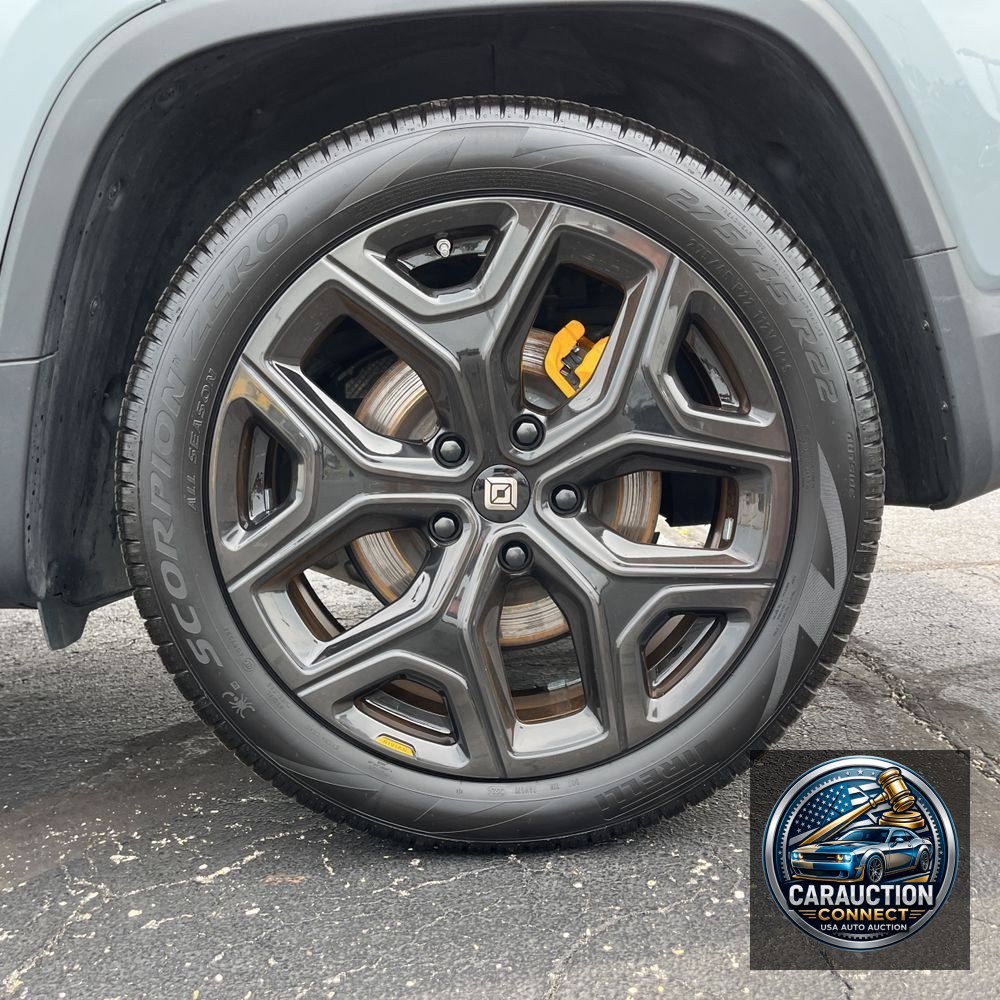 2022 Rivian R1T Adventure