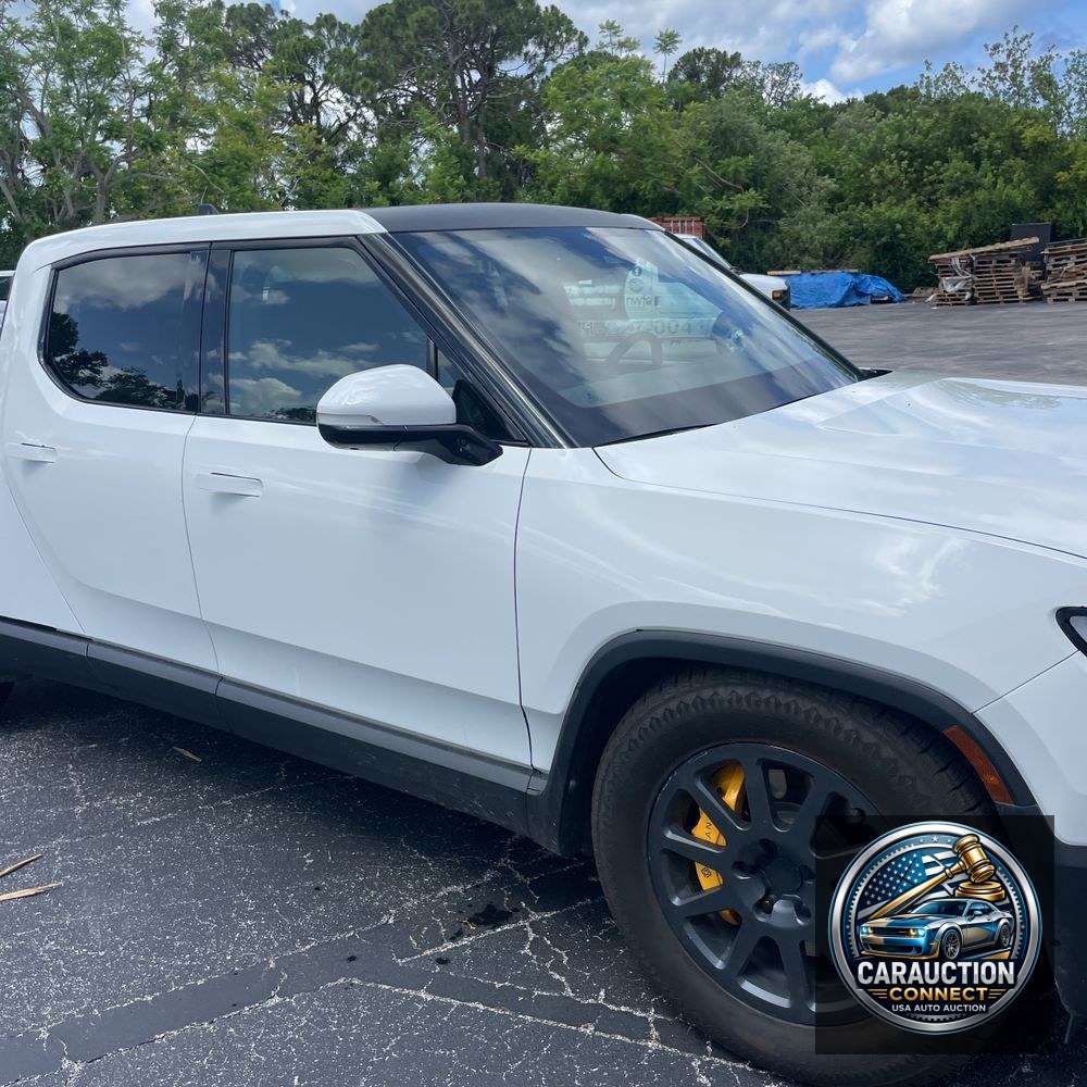 2022 Rivian R1T Adventure