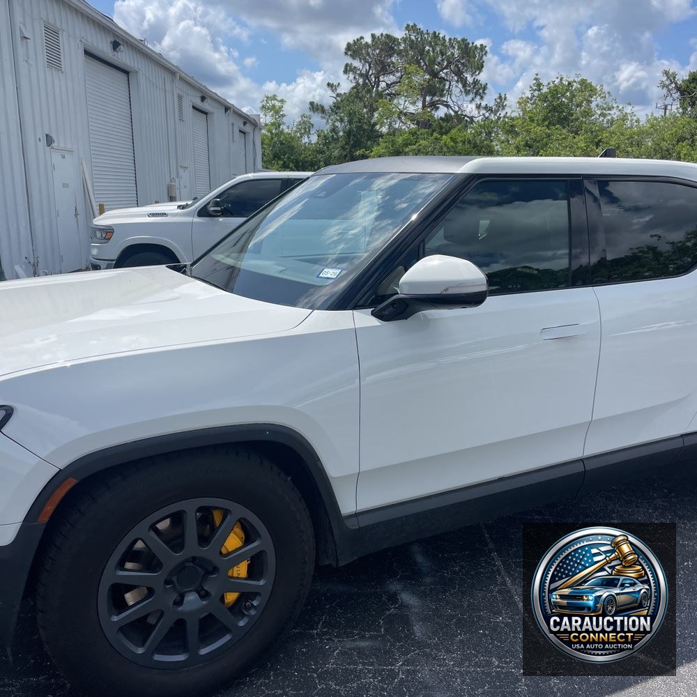 2022 Rivian R1T Adventure