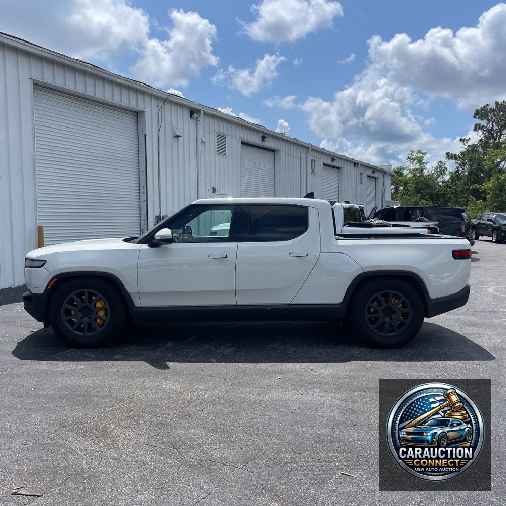 2022 Rivian R1T Adventure