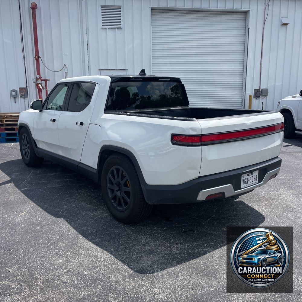 2022 Rivian R1T Adventure