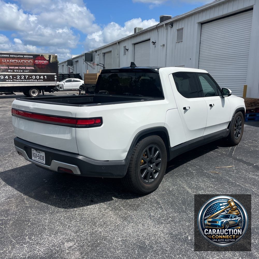 2022 Rivian R1T Adventure