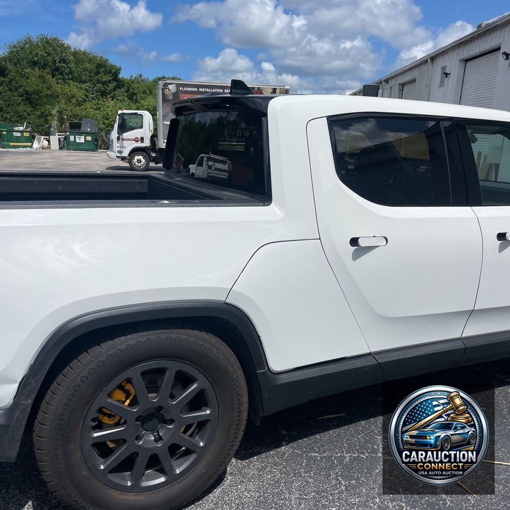 2022 Rivian R1T Adventure