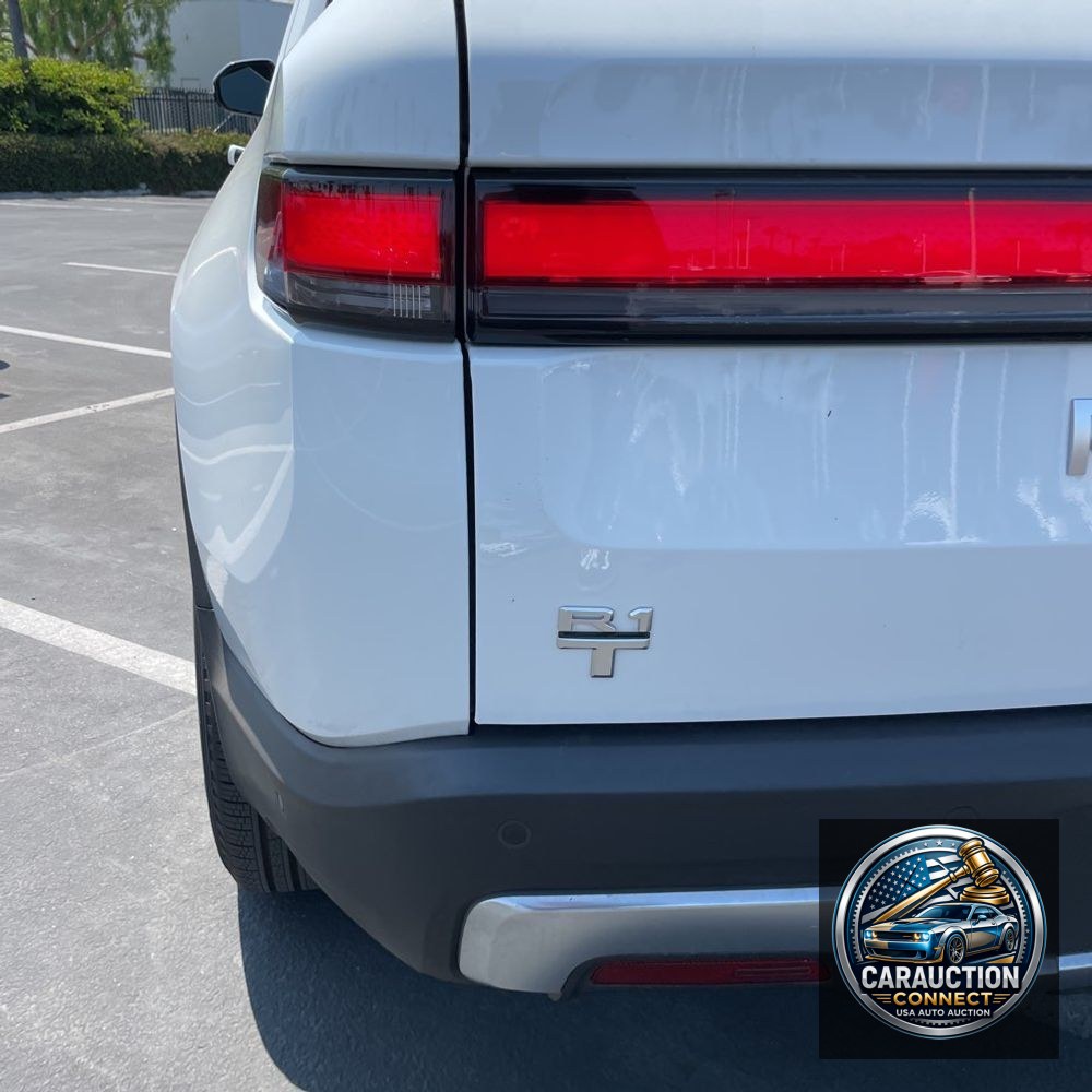 2023 Rivian R1T Adventure Dual-Motor