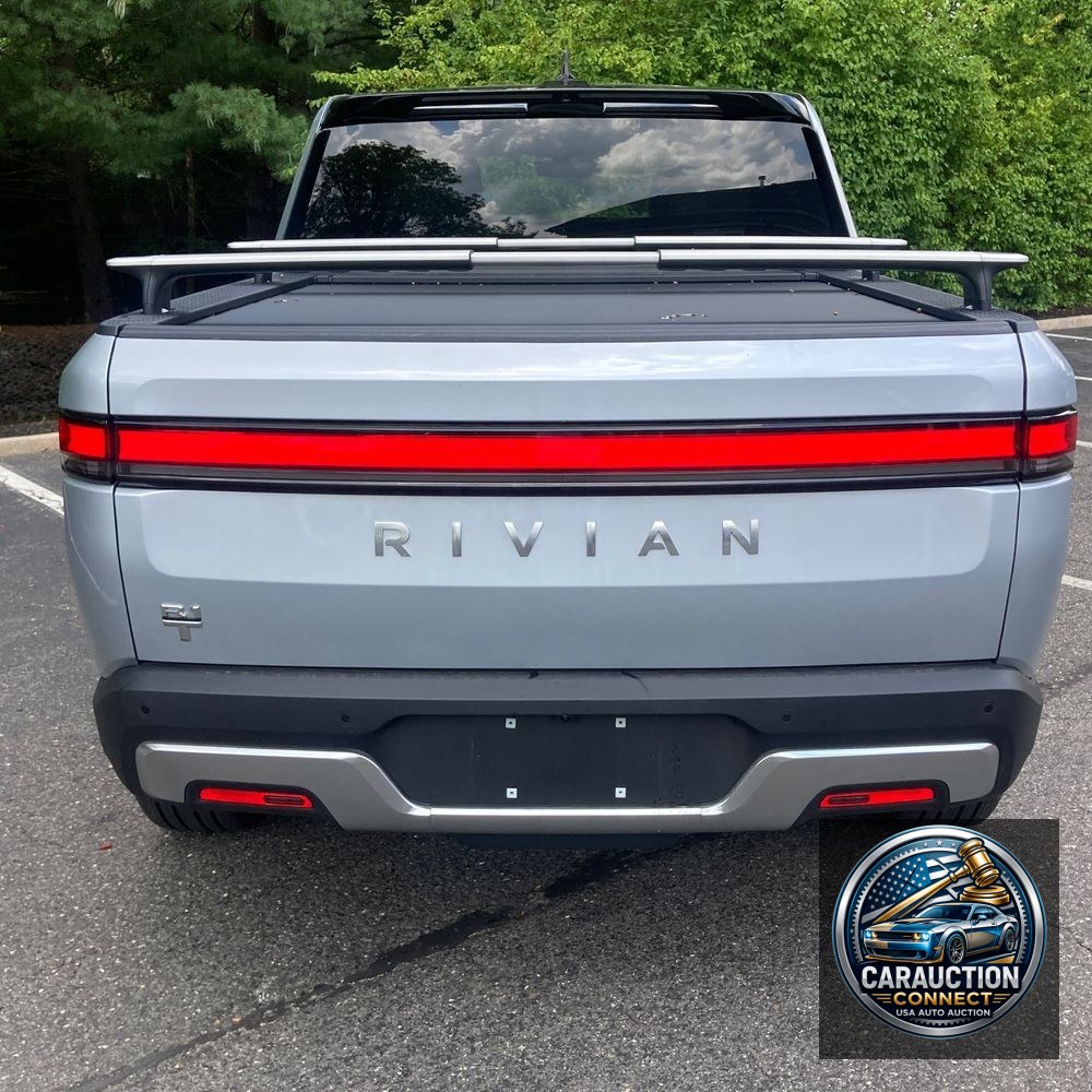 2024 Rivian R1T Adventure Dual-Motor