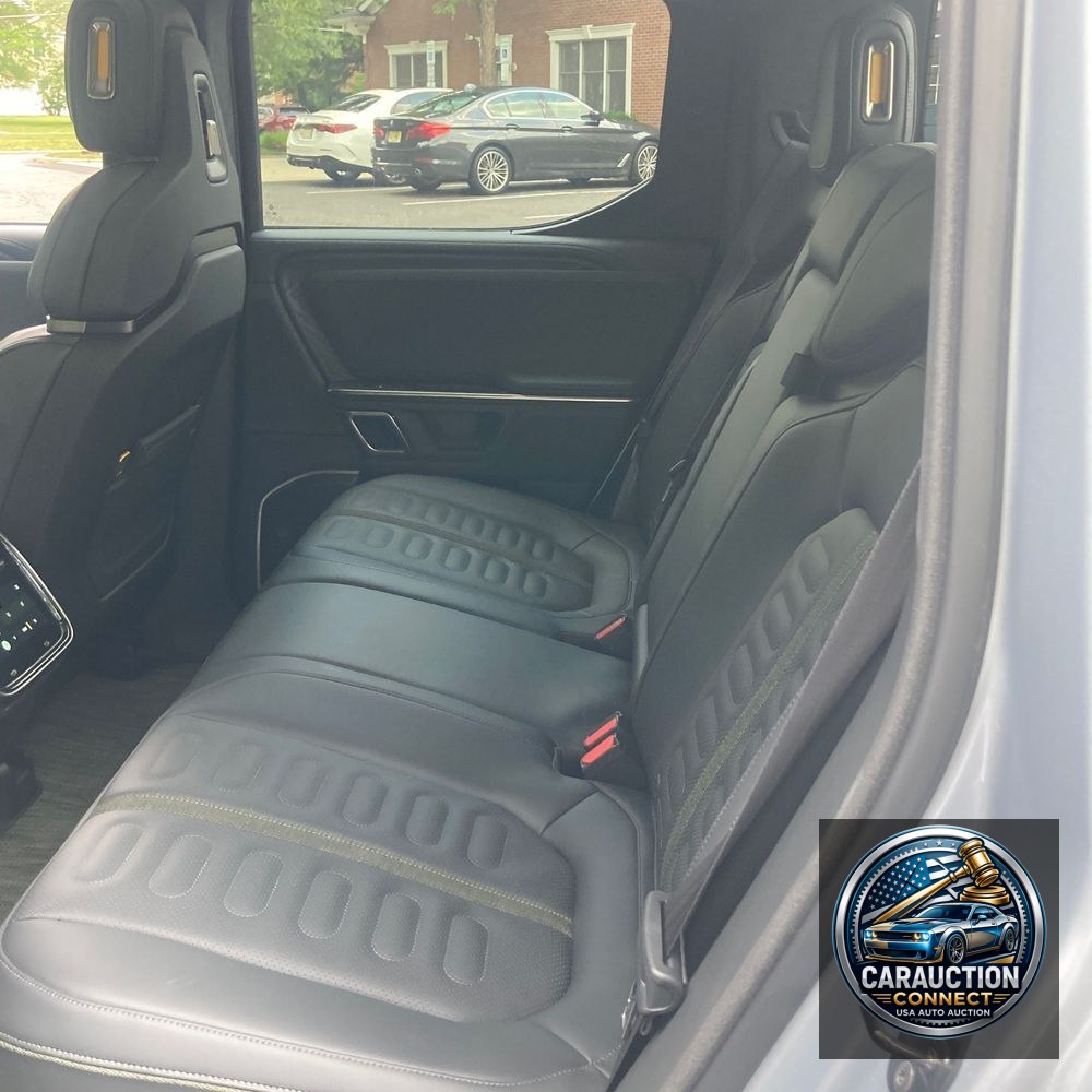 2024 Rivian R1T Adventure Dual-Motor
