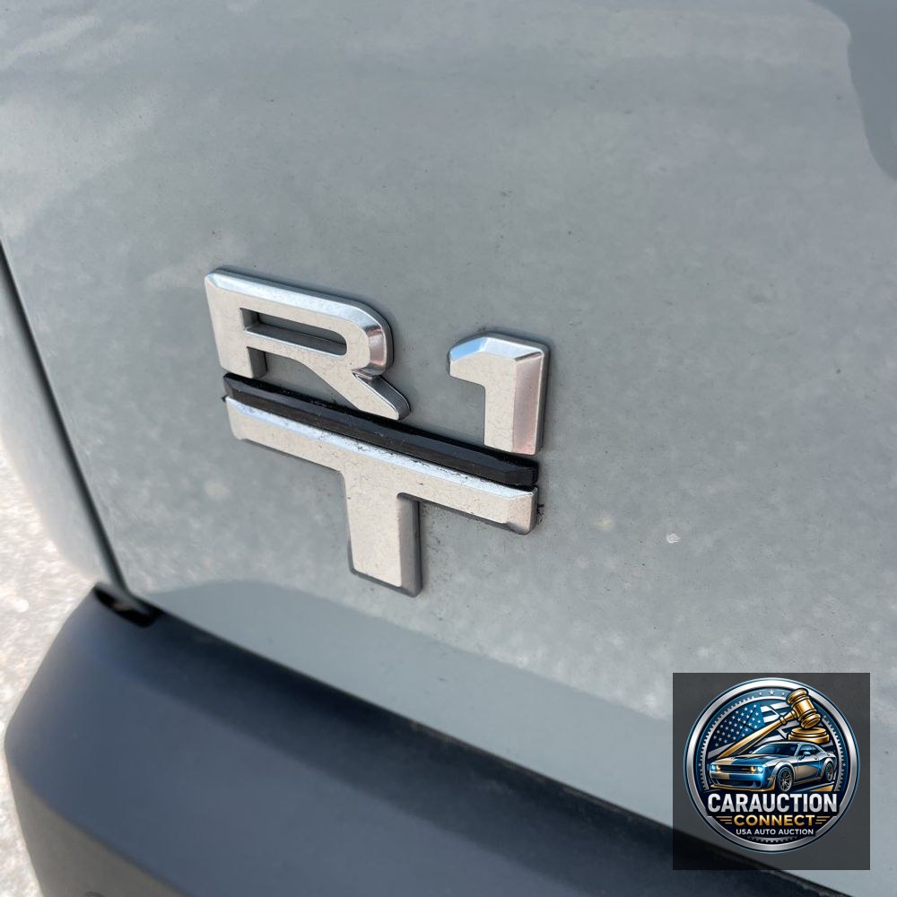 2024 Rivian R1T Adventure Dual-Motor
