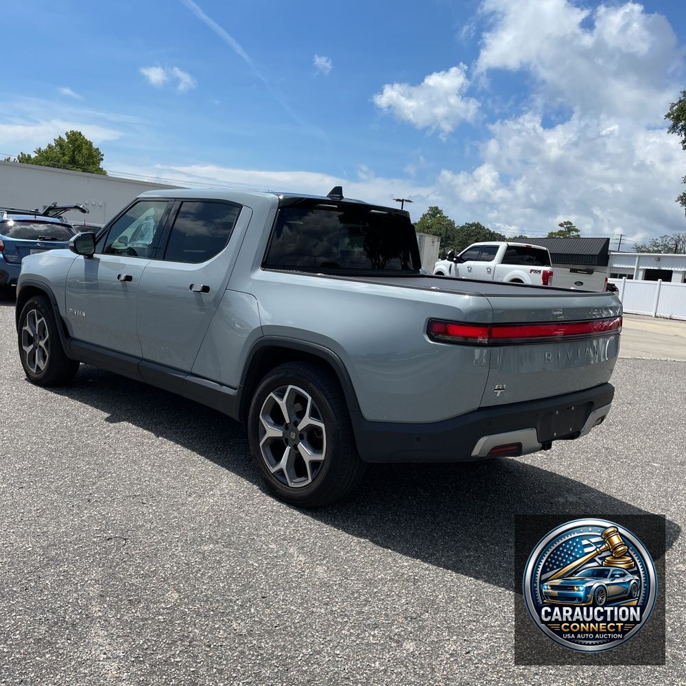 2024 Rivian R1T Adventure Dual-Motor