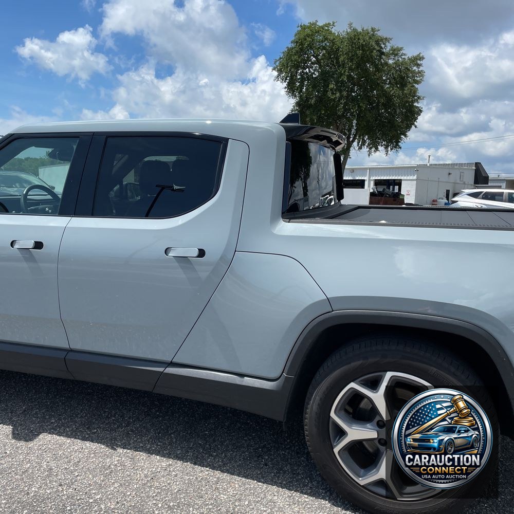 2024 Rivian R1T Adventure Dual-Motor