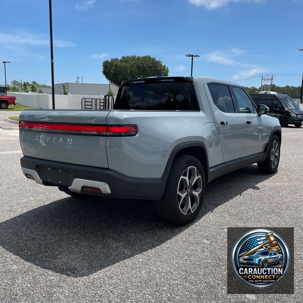 2024 Rivian R1T Adventure Dual-Motor