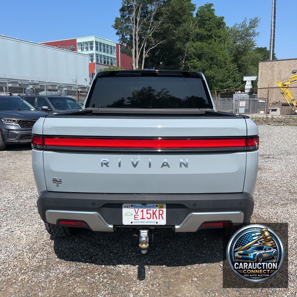 2024 Rivian R1T Adventure Dual-Motor