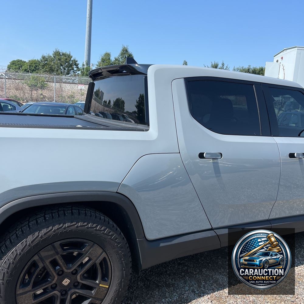2024 Rivian R1T Adventure Dual-Motor