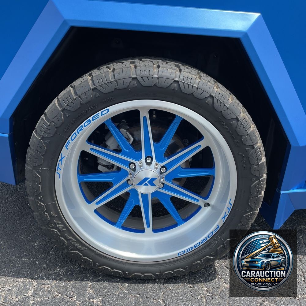 2024 Tesla Cybertruck Base