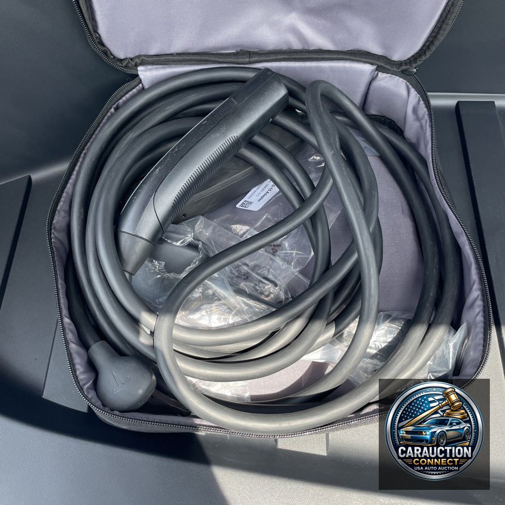 2024 Tesla Cybertruck Base