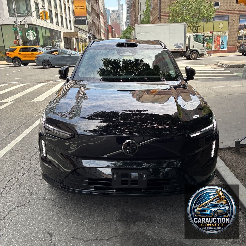 2025 Volvo EX90 Plus