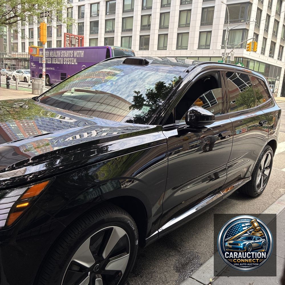 2025 Volvo EX90 Plus