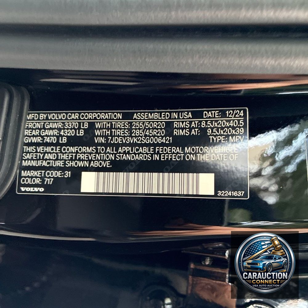 2025 Volvo EX90 Plus
