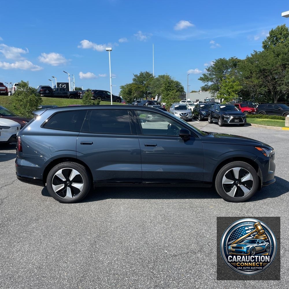 2025 Volvo EX90 Plus