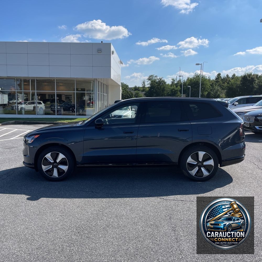 2025 Volvo EX90 Plus