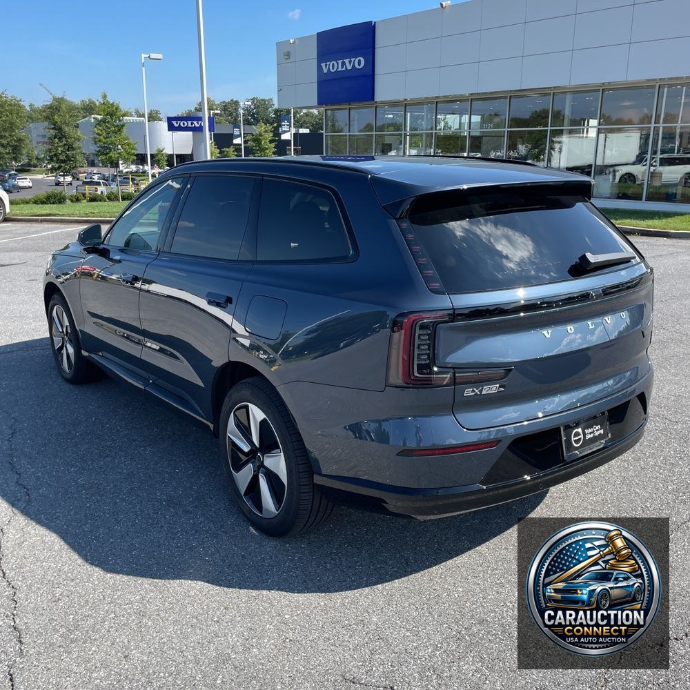 2025 Volvo EX90 Plus