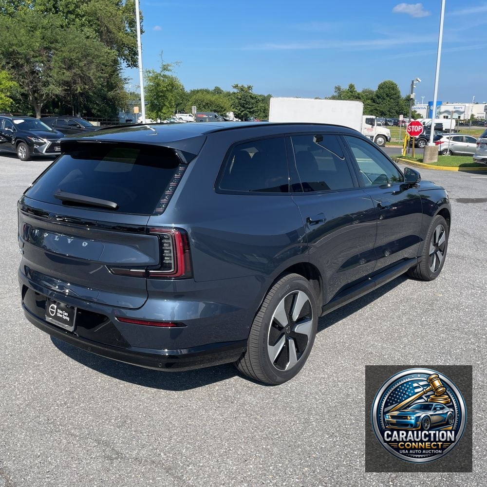 2025 Volvo EX90 Plus