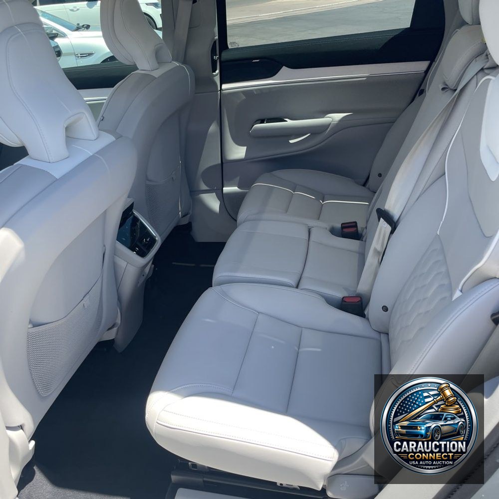 2025 Volvo EX90 Ultra