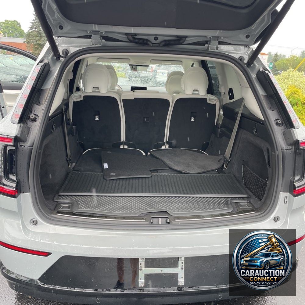 2025 Volvo EX90 Ultra