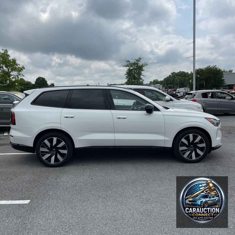 2025 Volvo EX90 Ultra