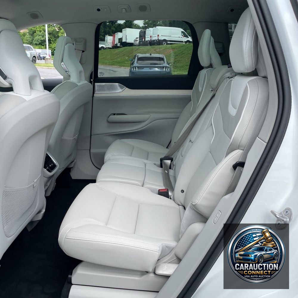 2025 Volvo EX90 Ultra
