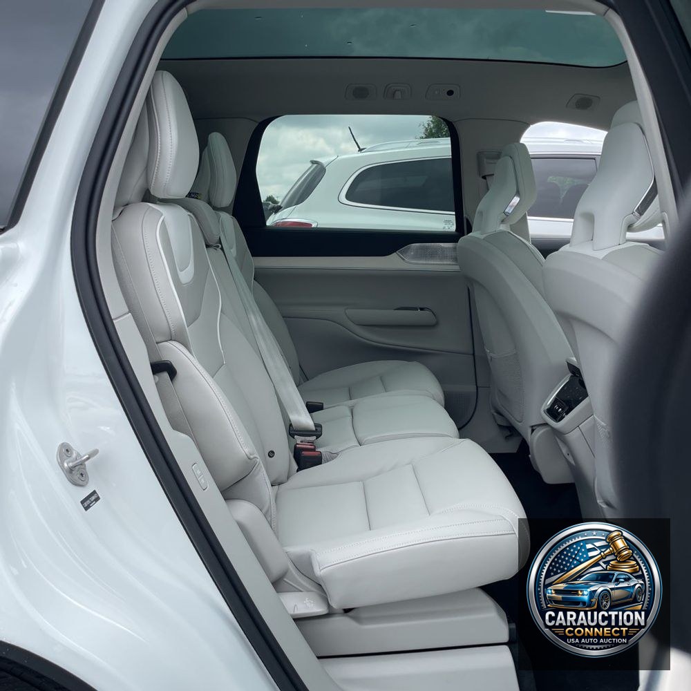 2025 Volvo EX90 Ultra