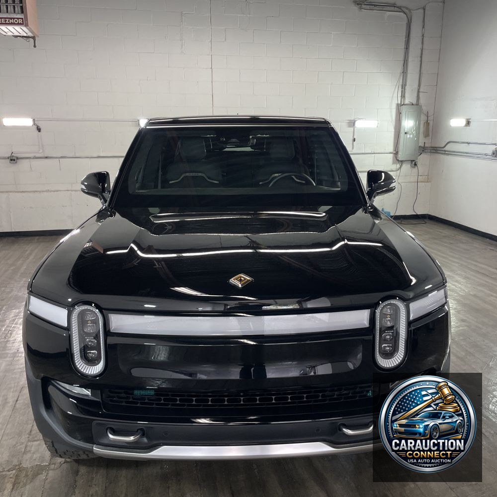 2023 Rivian R1S Adventure Quad-Motor