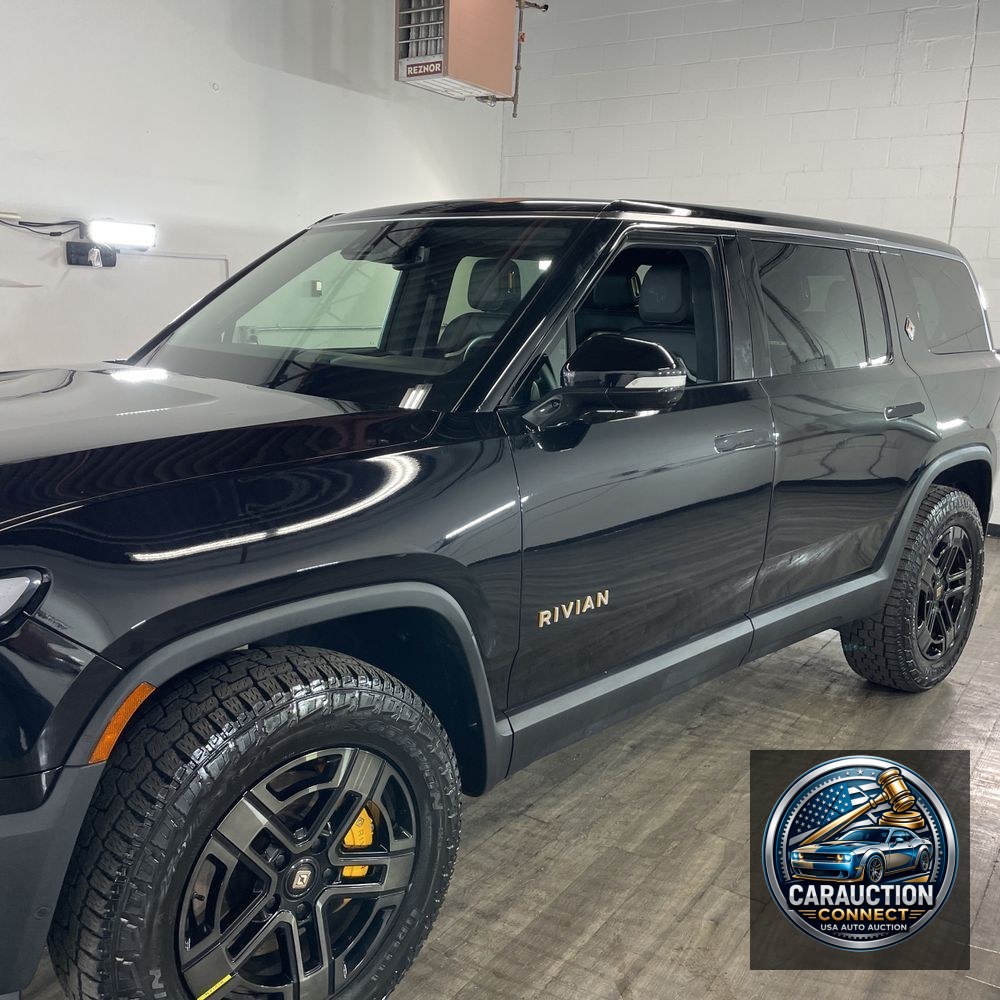 2023 Rivian R1S Adventure Quad-Motor