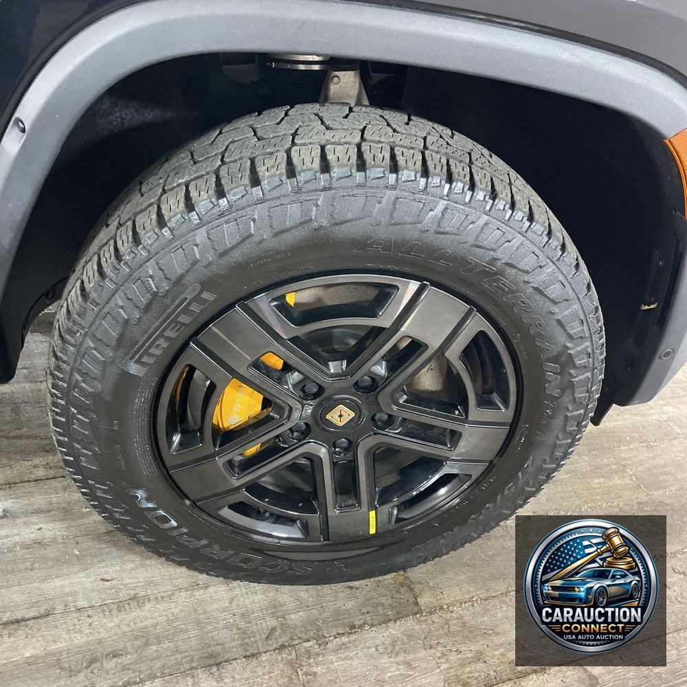 2023 Rivian R1S Adventure Quad-Motor