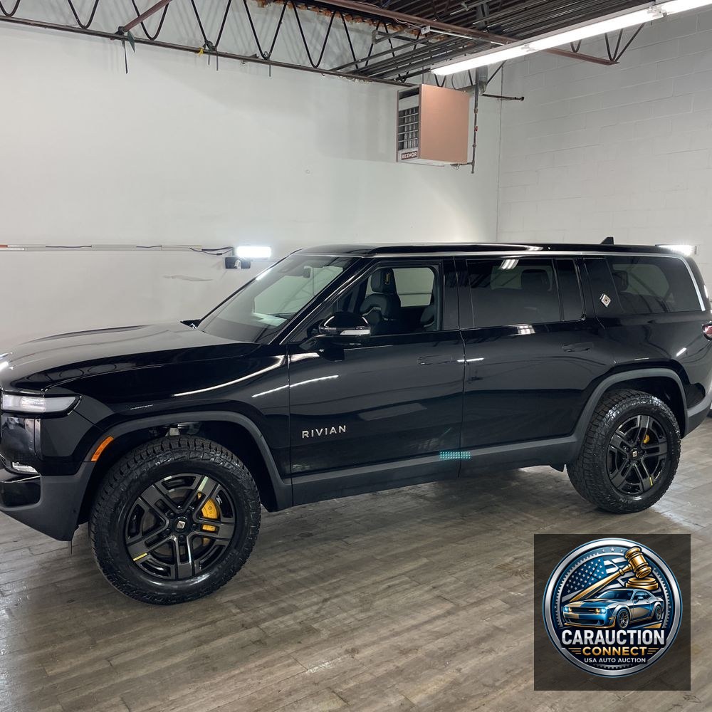 2023 Rivian R1S Adventure Quad-Motor
