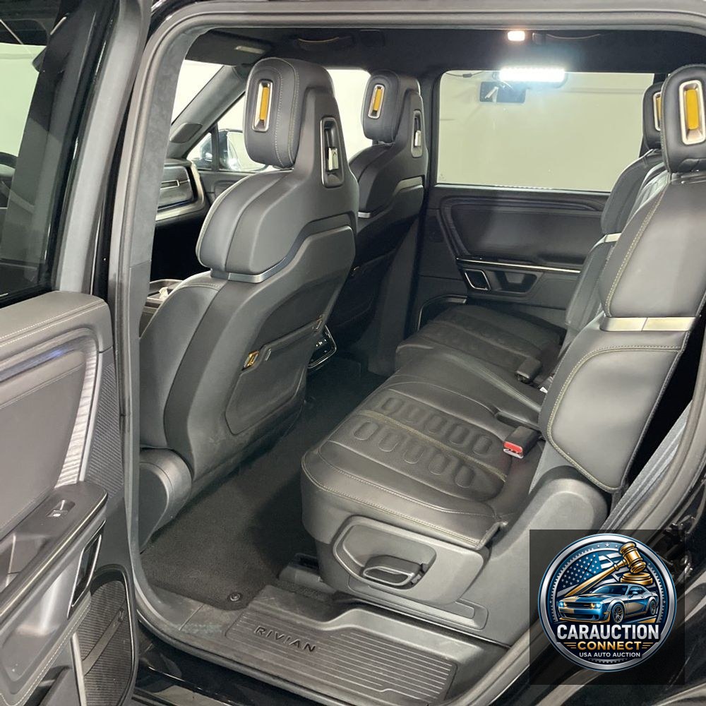 2023 Rivian R1S Adventure Quad-Motor
