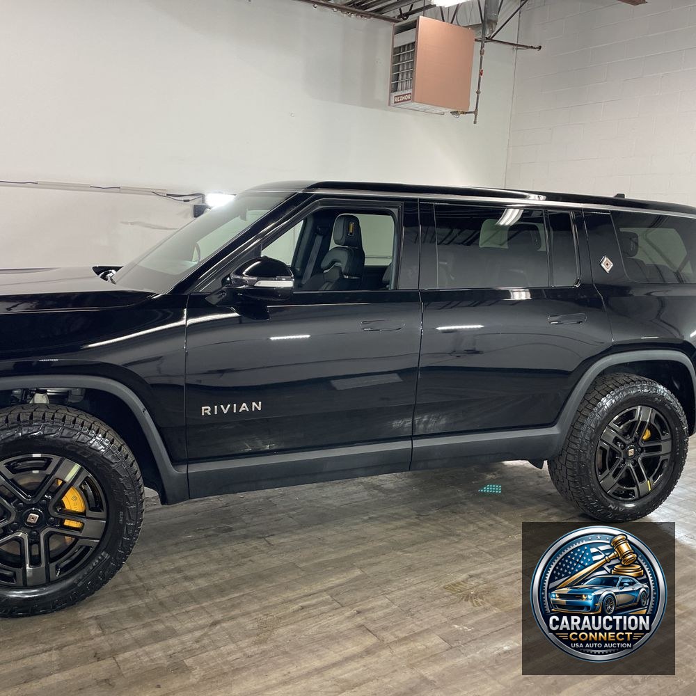 2023 Rivian R1S Adventure Quad-Motor
