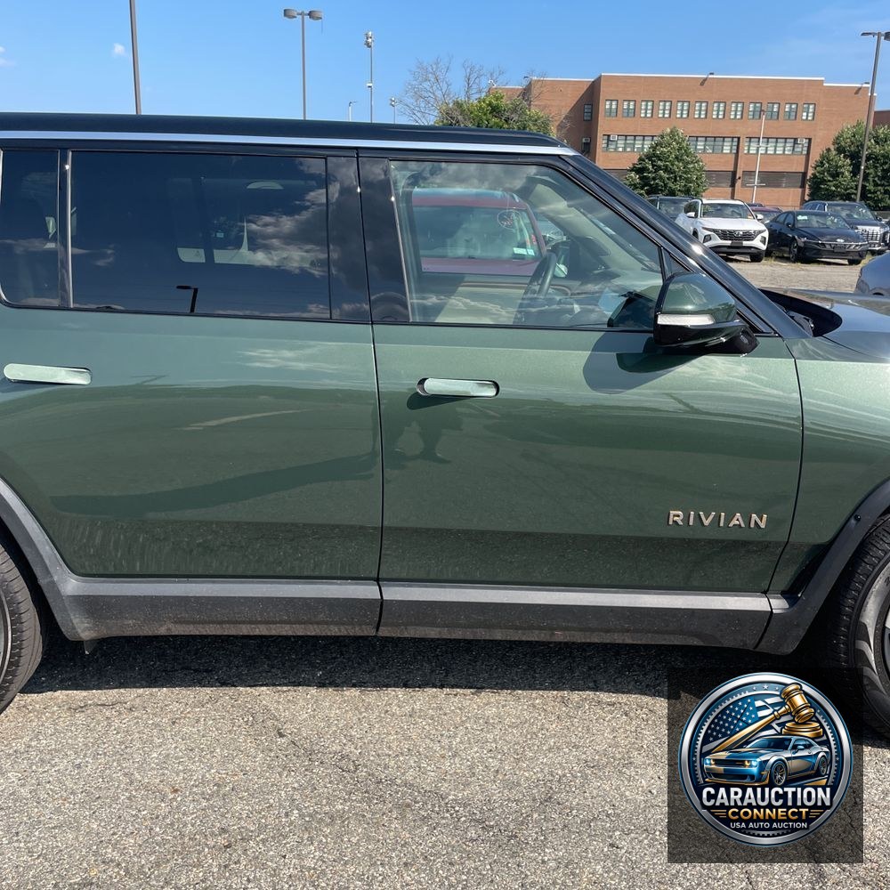 2023 Rivian R1S Adventure Quad-Motor