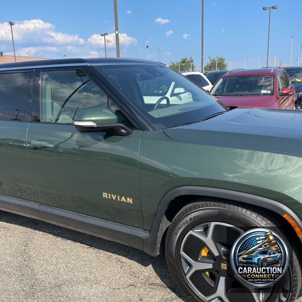 2023 Rivian R1S Adventure Quad-Motor
