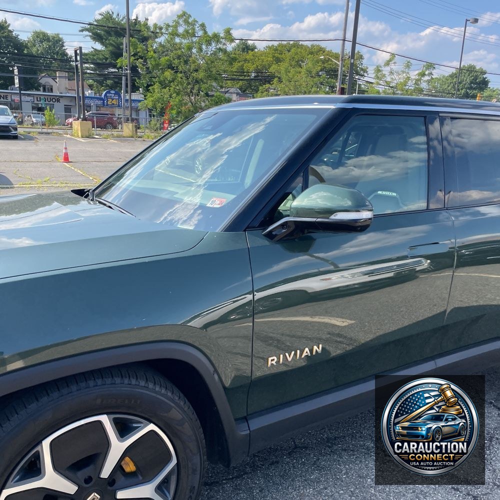 2023 Rivian R1S Adventure Quad-Motor