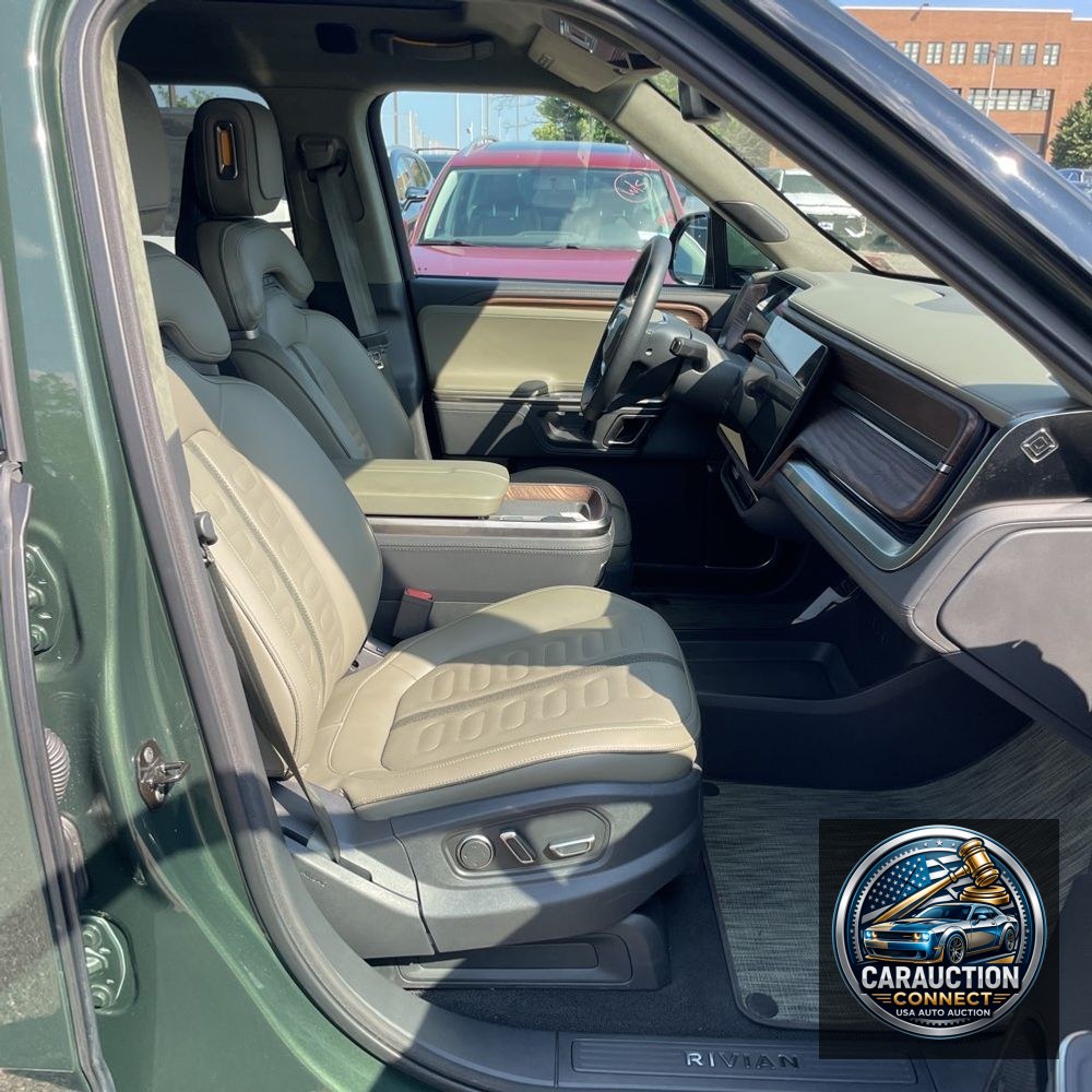 2023 Rivian R1S Adventure Quad-Motor