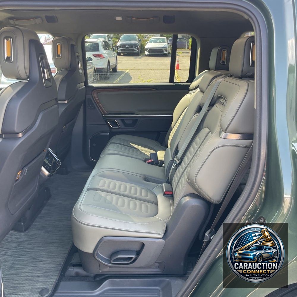 2023 Rivian R1S Adventure Quad-Motor