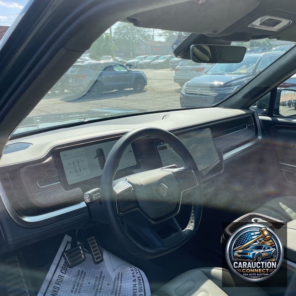 2023 Rivian R1S Adventure Quad-Motor