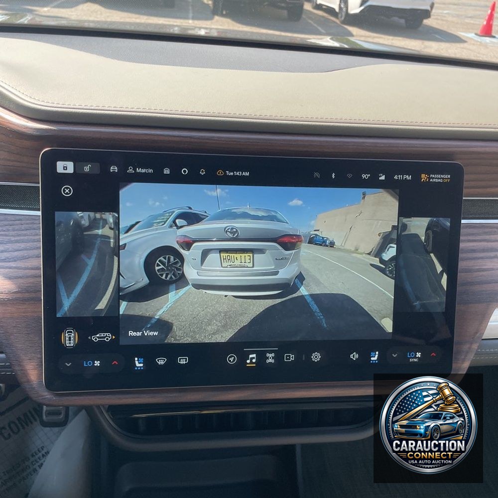 2023 Rivian R1S Adventure Quad-Motor